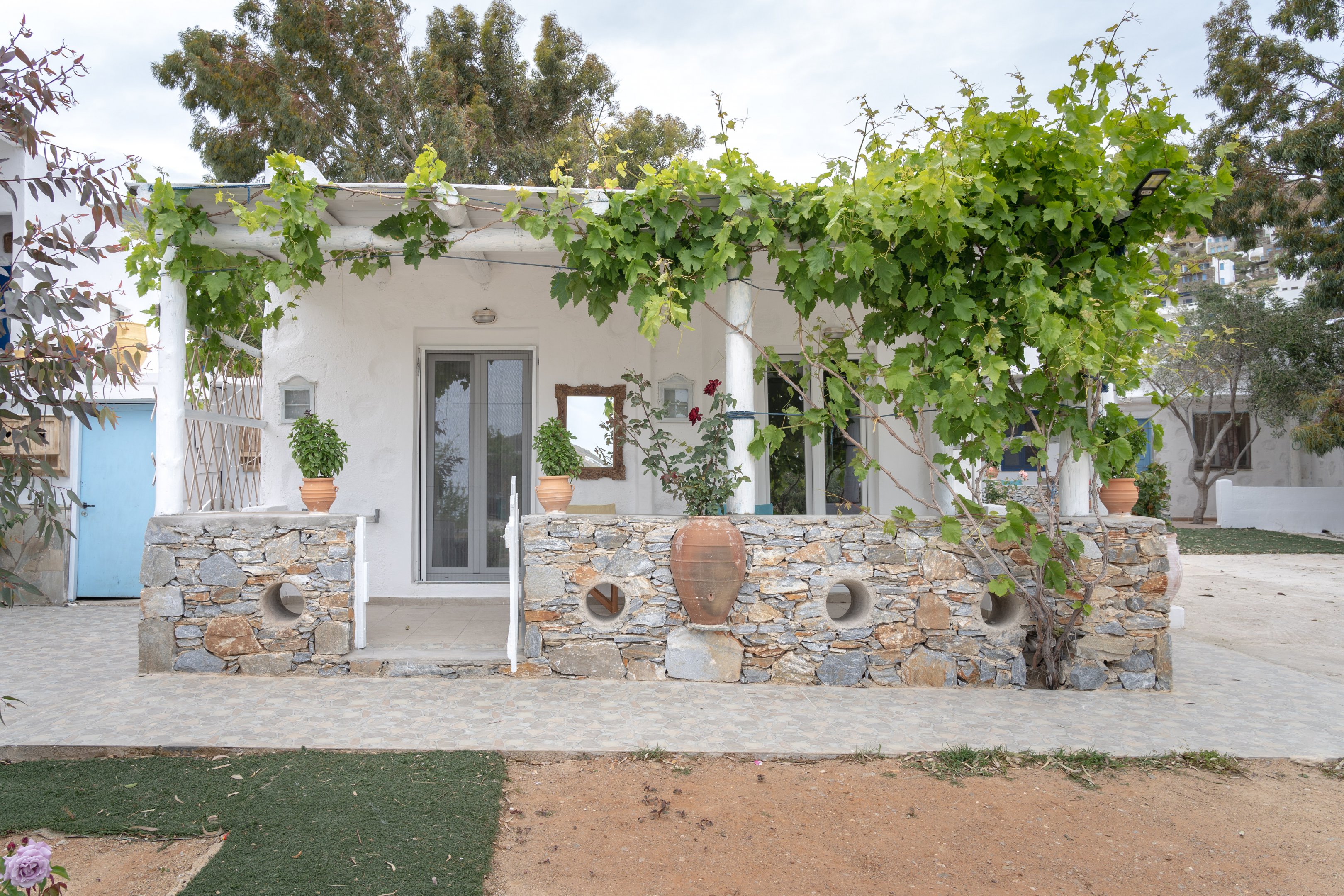 Family room with garden view (ground floor)