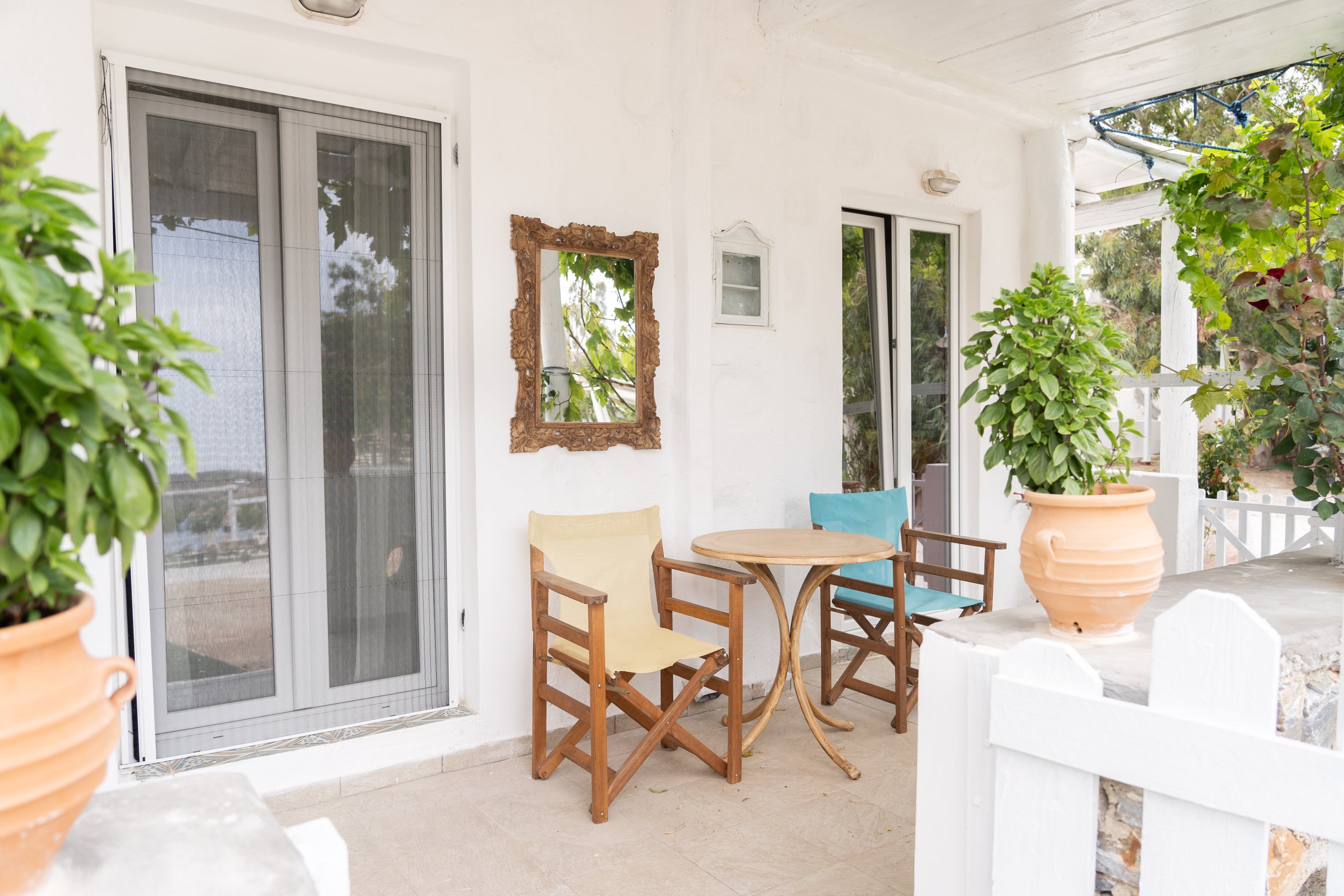 Family room with garden view (ground floor)